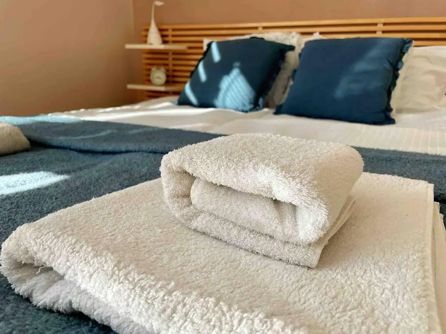 Cozy & Boho Top Center Apartment Sofia